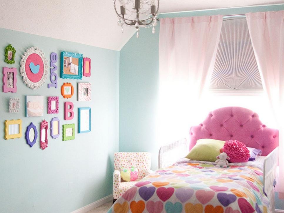 Original_Project-Nursery-Kid-Room-Art-Galleries-Wide_s4x3.jpg.rend.hgtvcom.966.725